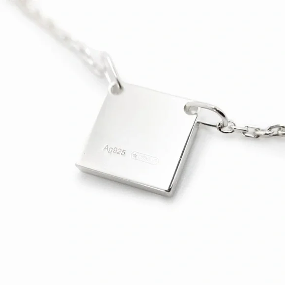 Brand New GUCCI Sterling Silver Square
Logo Necklace - Picture 6 of 8